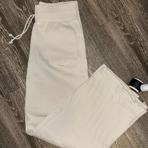 NWOT Nike phoenix fleece sweatpants! Part of a set but would sell separately!